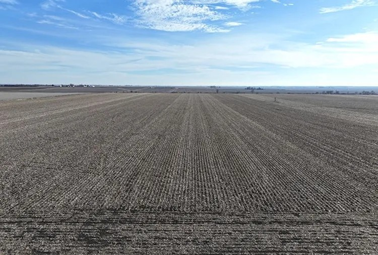 Southeast Iowa Farmland Sells for $21,050 Per Acre, Draws Multi-State Bidding - Successful Farming